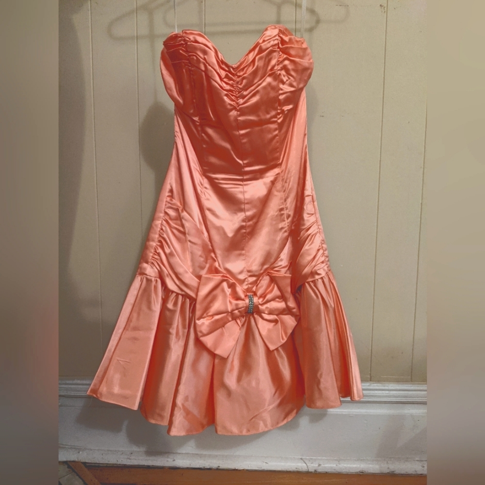 GET YOUR PROM ON! Vintage 1990 Prom Dress